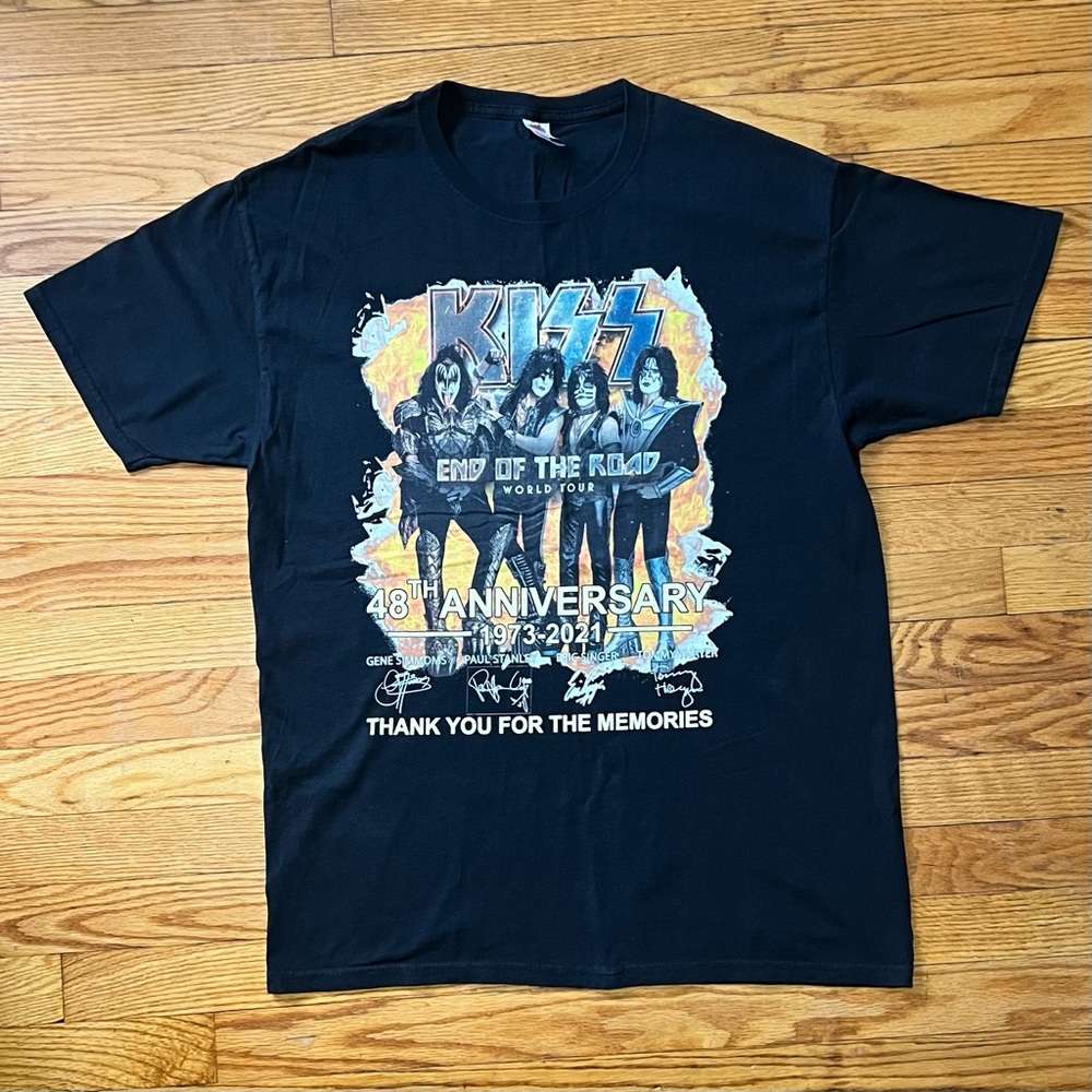 Kiss 48th Anniversary Black T-Shirt in Size L Good Condition